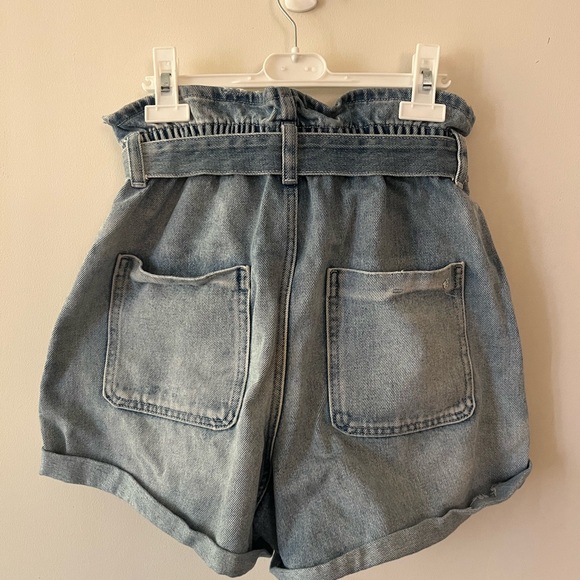 Zara size 2 paper bag denim shorts - Picture 3 of 3